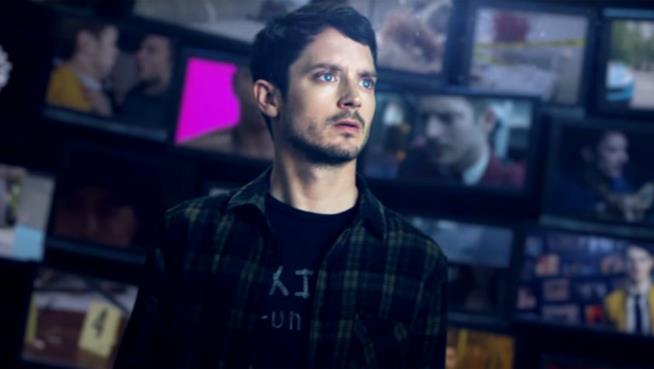 Dirk Gently’s Holistic Detective Agency, il trailer della serie Elijah Wood nel trailer di Dirk Gently’s Holistic Detective Agency