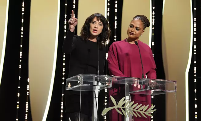 Asia Argento accusa Weinstein da Cannes Asia Argento a Cannes 2018
