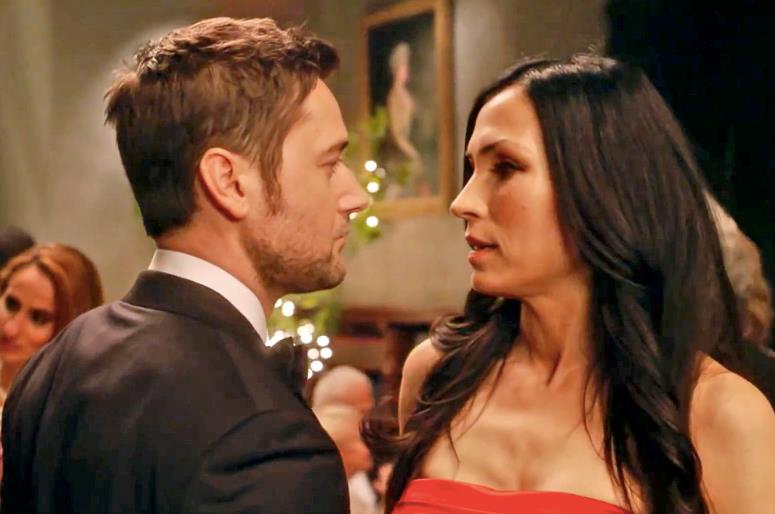 The Blacklist: Redemption Una scena di The Blacklist: Redemption con Tom e Scottie