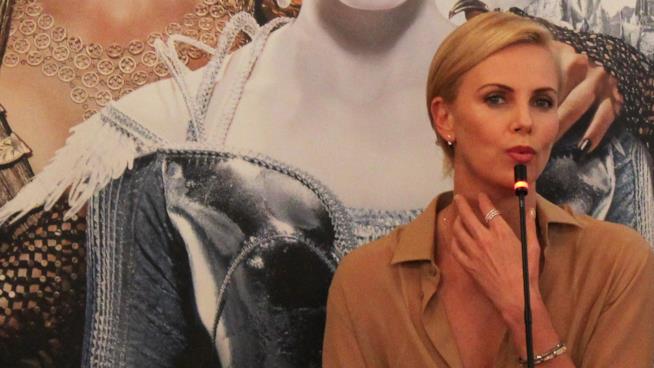 Charlize Theron incontra la stampa milanese per Il Cacciatore E La Regina Di Ghiaccio L'attrice Charlize Theron