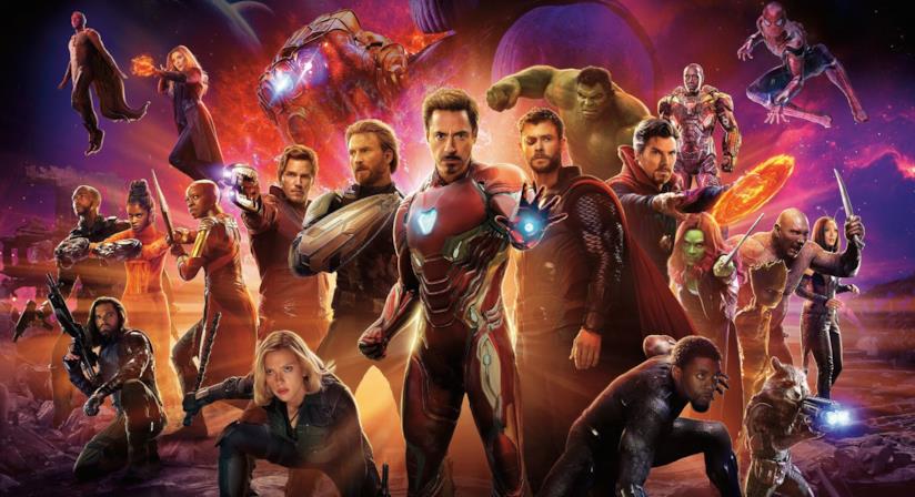 Avengers: Infinity War, la recensione del film con Robert Downey jr. e Chris Evans Il poster corale di Avengers: Infinity War