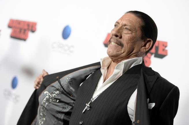 Danny Trejo si schiera contro gli attori che girano i propri stunt Danny Trejo ad una prima di Machete Kills