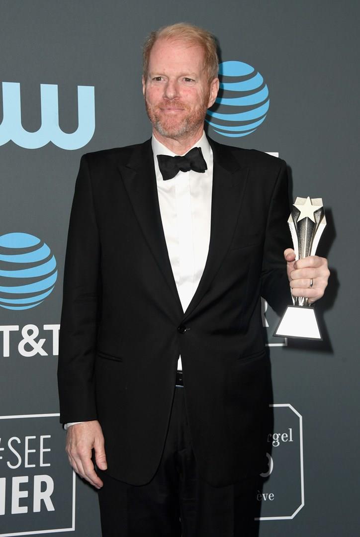 Noah Emmerich migliore attore non protagonista ai Critics Choice Awards 2019 Noah Emmerich ai Critics Choice Awards 2019