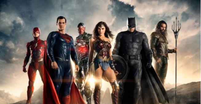 È stata diffusa online dal regista Zack Snyder una nuova foto dal film Justice League La Justice League composta da Flash, Superman, Cyborg, Wonder Woman, Batman e Aquaman