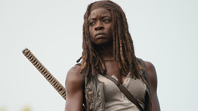 The Walking Dead: Michonne morirà nella stagione 8? Danai Gurira nei panni di Michonne in The Walkimg Dead