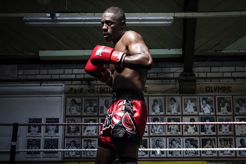 Idris Elba, protagonista del film Fighter L'attore Idris Elba nel film Fighter