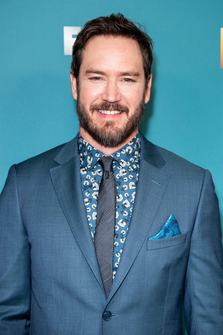 Mark-Paul Gosselaar posa per i fotografi alla première di The Passage Mark-Paul Gosselaar è il protagonista della serie horror The Passage