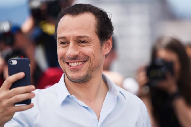 La pagina Facebook di Stefano Accorsi è stata hackerata Stefano Accorsi sul red carpet