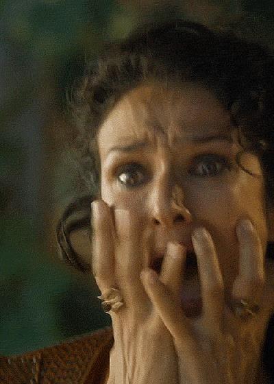 Ellaria Sand Ellaria Sand assiste alla morte della Vipera
