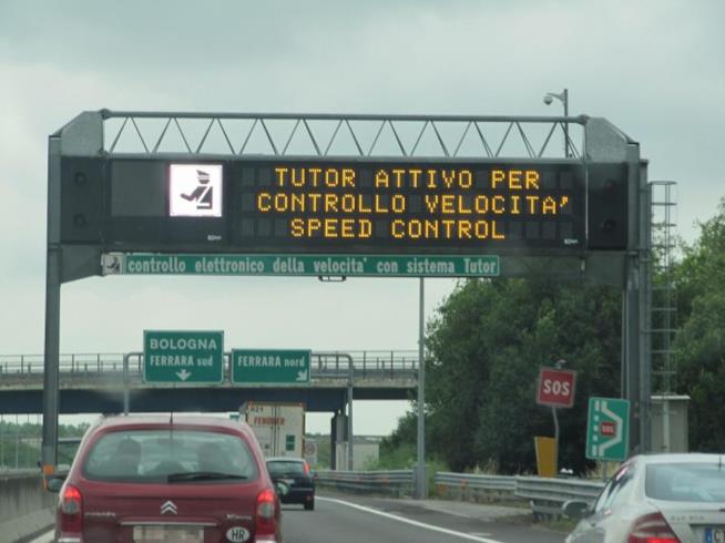 Tutor in 22 tratte autostradali Segnazione del tutor autostradale
