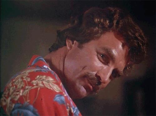 Magnum P.I. Magnum P.I. sbatte gli occhi