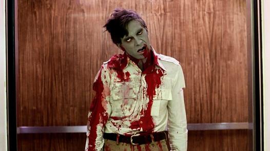 Un'immagine da Zombi di Romero Una celebre immagine di Zombi di Romero