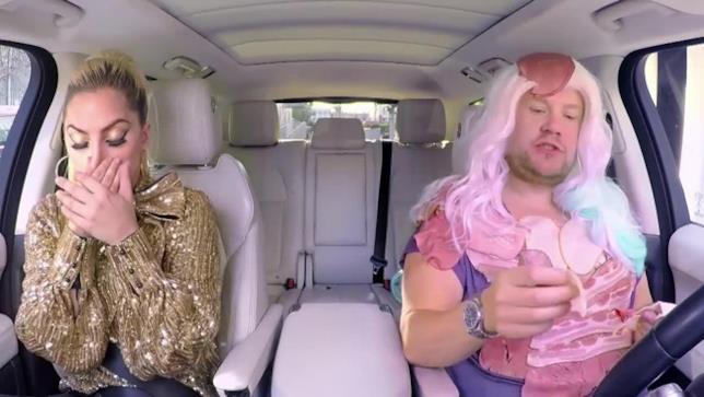 Lady Gaga al Carpool Karaoke Lady Gaga ospite al Carpool Karaoke