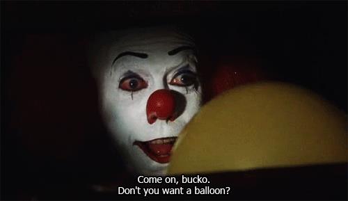 Pennywise Pennywise offre un palloncino
