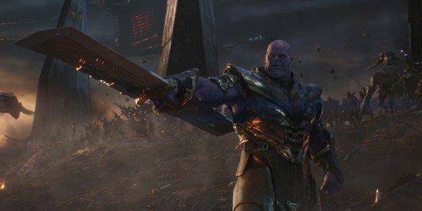 L'arma di Thanos impugnata in Avengers: Endgame è più resistente del Vibranio Un primo piano di Thanos in Avengers: Endgame