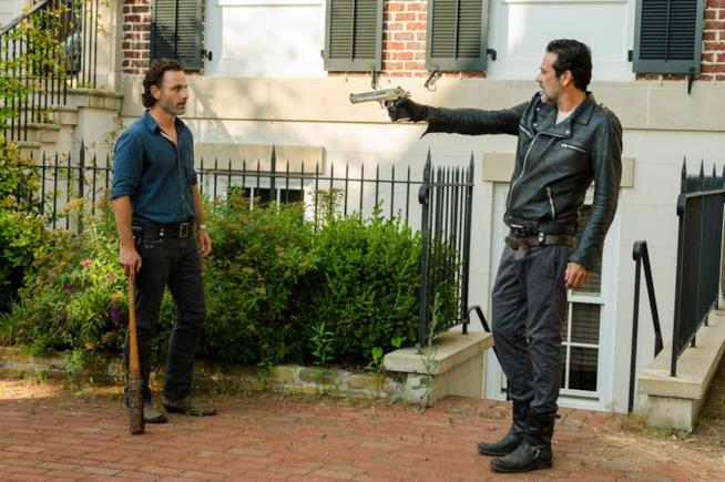 In una recente intervista Jeffrey Dean Morgan rivela il futuro di Negan e il perché della sua cattiveria Al The Howard Stern Negan ha rivelato il suo futuro nella serie