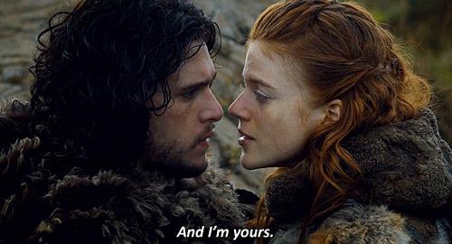 game of Thrones Bacio tra Rose Leslie e Kit Harington in GOT