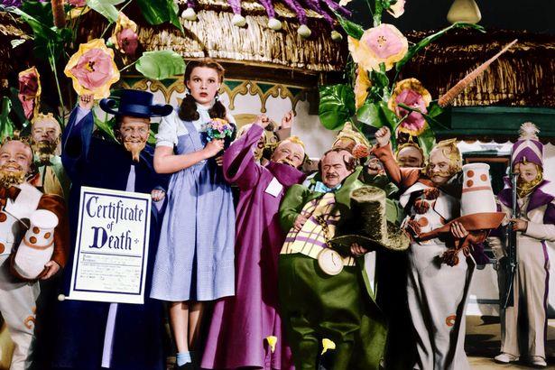 Il Mago di Oz - I Mastichini Judy Garland sul set de Il Mago di Oz
