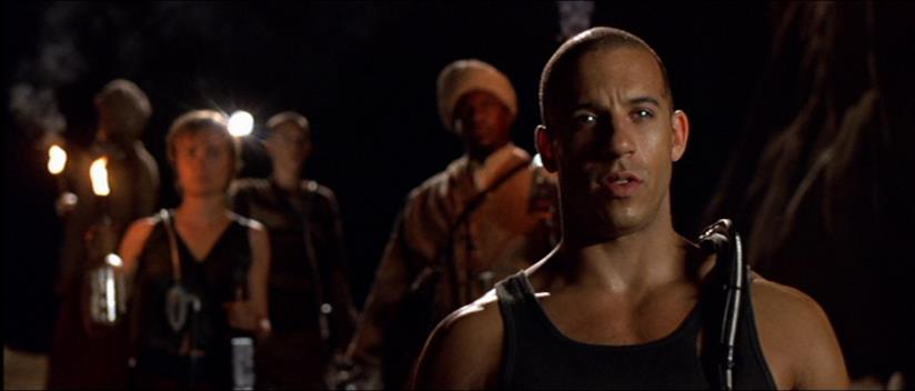 Pitch Black: la recensione del film che lanciò Vin Diesel Pitch Black: Vin Diesel è Riddick