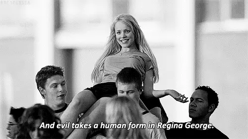 Rachel McAdams è Regina George in Mean Girls Rachel McAdams in una scena di Scream Queens