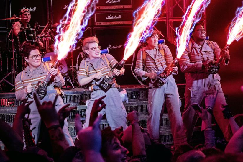 Ghostbusters, i 5 motivi per vedere film Ghostbusters, il cast in una scena del film