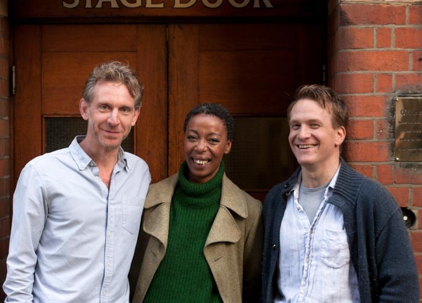 Svelati gli attori che interpreteranno Harry, Hermione e Ron in Harry Potter and the Cursed Child Gli attori che interpreteranno Ron, Hermione e Harry a teatro