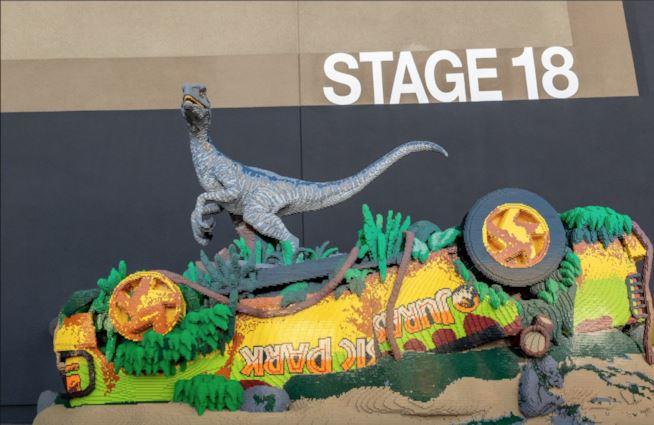 Scultura di Jurassic World 2 composta da 700mila pezzi LEGO Dettagli della scultura LEGO dedicata alla pellicola Jurassic World 2