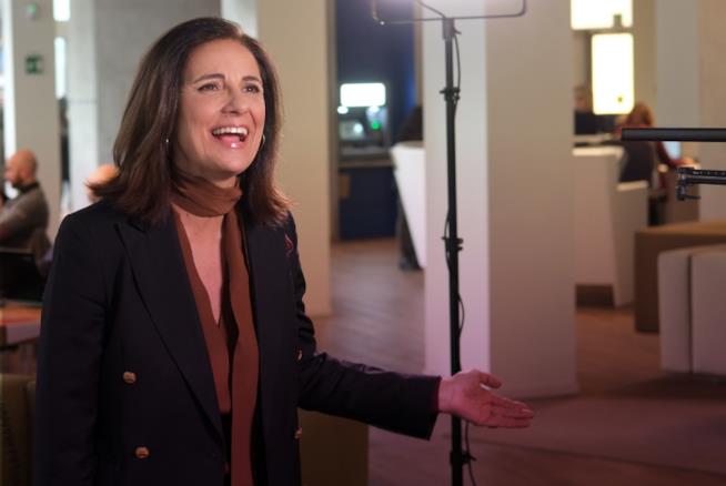 Anna Ferrino per Questione di merito Anna Ferrino, testimonial di questione di merito su FoxLife