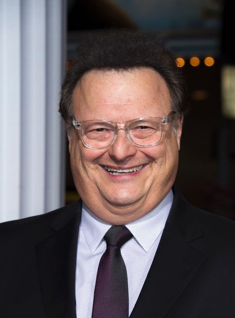 Wayne Knight ha interpretato il corrotto Nedry nella pellicola di Spielberg Wayne Knight ha un volto davvero simpatico!