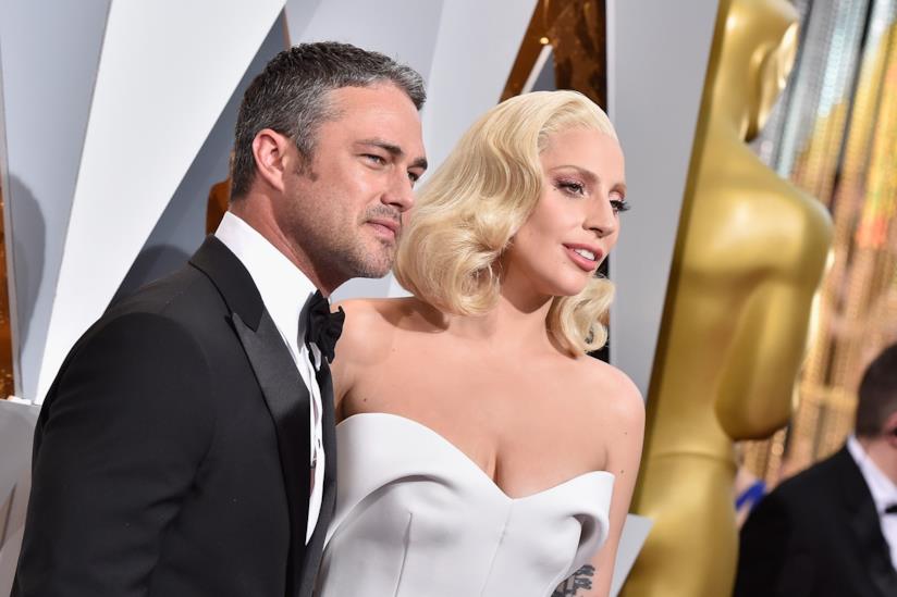 Lady Gaga scrive della rottura con Taylor Kinney su Instagram Primo piano di Lady Gaga e Taylor Kinney