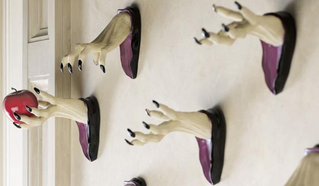 10 nail art a tema halloween Decorazioni a forma di mani da strega per Halloween