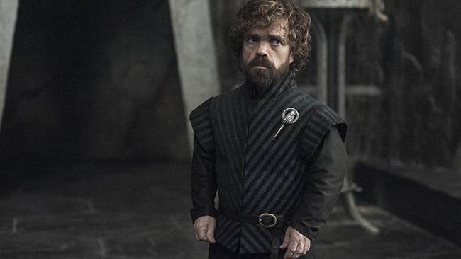GoT 7: che cosa significa la strana reazione di Tyrion nel finale di stagione? Peter Dinklage aka Tyrion Lannister