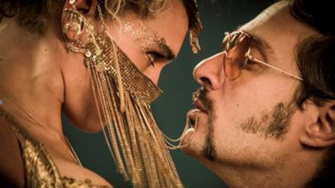 È stata rilasciata online la prima locandina ufficiale di Brutti e Cattivi con Claudio Santamaria Una prima immagine dal film Brutti e Cattivi con Claudio Santamaria
