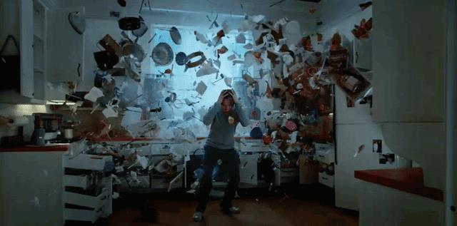 Legion: una delle scene più iconiche Una delle scene più iconiche di Legion