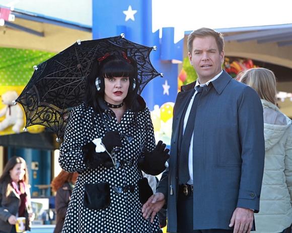 Pauley Perrette e Michael Weatherly sul set di NCIS Gli inseparabili Abby Sciuto e Tony Dinozzo