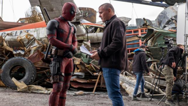 Tim Miller Tim Miller al lavoro sul set di Deadpool