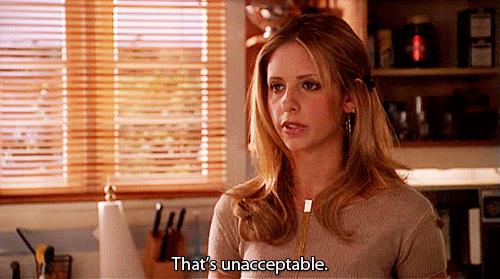 Sarah Michelle Gellar in una scena del cult Buffy Sarah Michelle Gellar nella serie TV Buffy