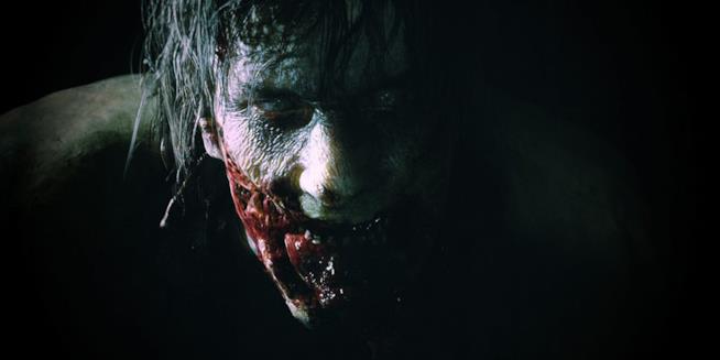 Resident Evil 2, il remake fa paura con il video gameplay in italiano Primo piano per uno zombie di Resident Evil 2 Remake