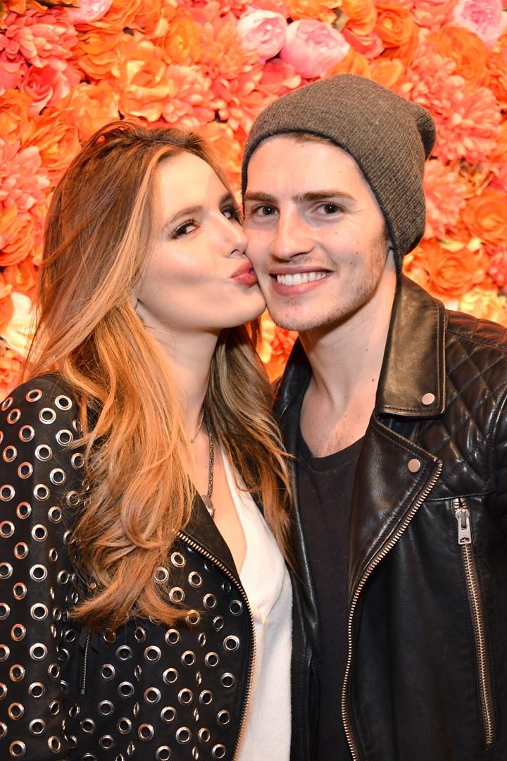 Bella Thorne è bisessuale Primo piano di Gregg Sulkin e Bella Thorne