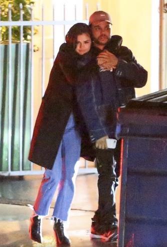 Selena Gomez e The Weeknd Selena Gomez e The Weeknd paparazzati