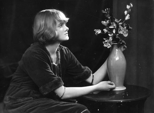 Jamaica Inn, torna il giallo di Daphne Du Maurier ambientato tra briganti e brughiere Daphne Du Maurier